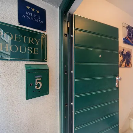Poetry House 4* ספליט