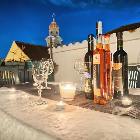 Poetry House Konukevi 4*