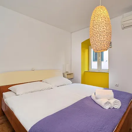 Poetry House Konukevi