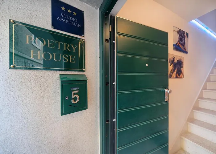 Poetry House 4* Split