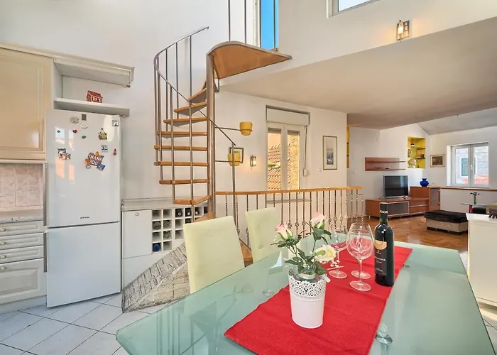 Guest house Poetry House Split