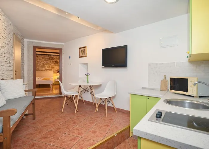 Poetry House Guest house 4*