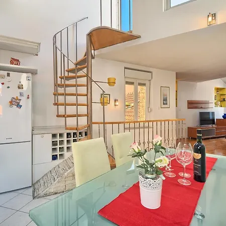 Гостьовий будинок Poetry House Спліт