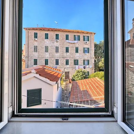 Poetry House Гостьовий будинок Спліт