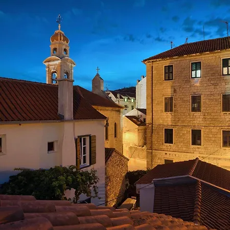 Poetry House Гостьовий будинок 4*